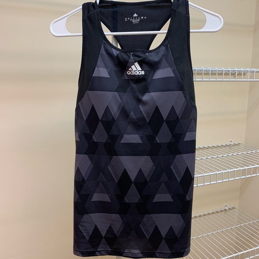 Adidas NWOT tennis/workout top